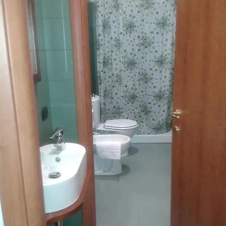 Il Rio Di Vorno Värdshus